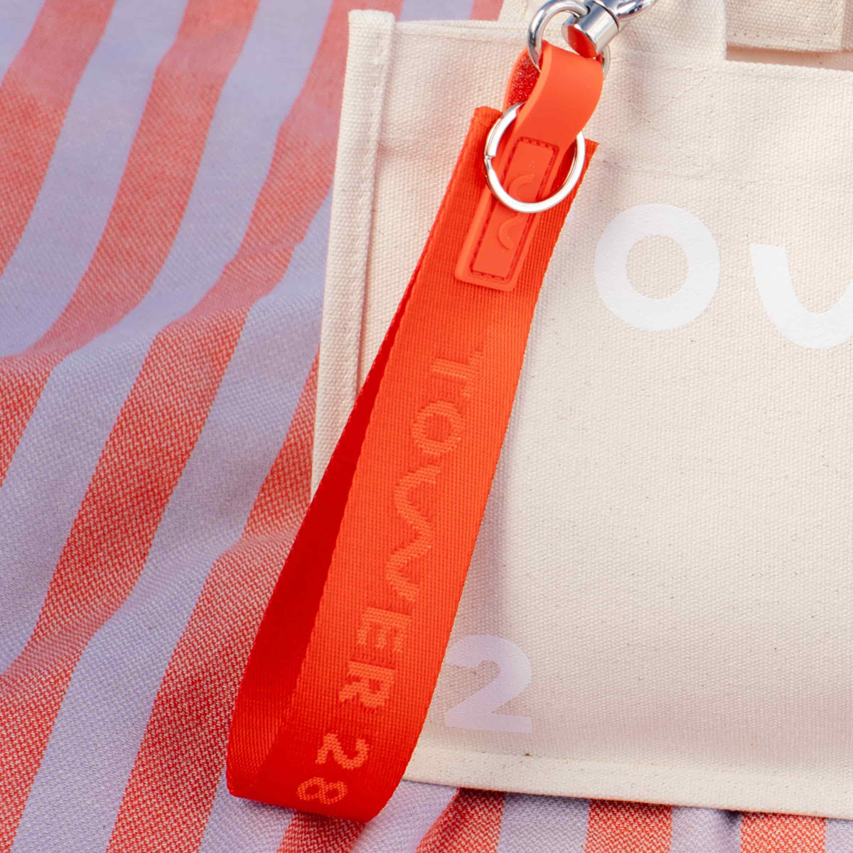 Keep-It Together Keychain D0